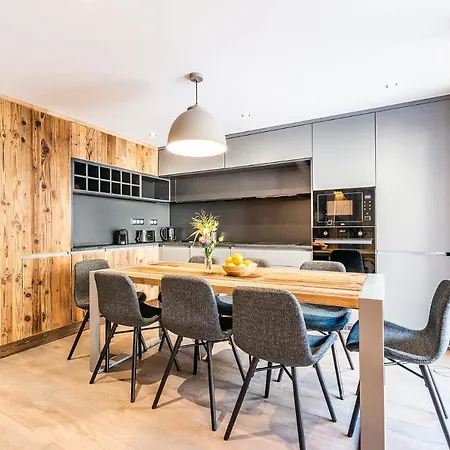 Apartment Le Globe Argentiere - By Emerald Chamonix